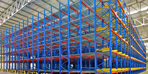 Pintar Fachadas de Naves Industriales, Fábricas y Almacenes Santa Coloma de Gramenet · Pintura para Pintado de Naves, Fábricas y Grandes Estructuras